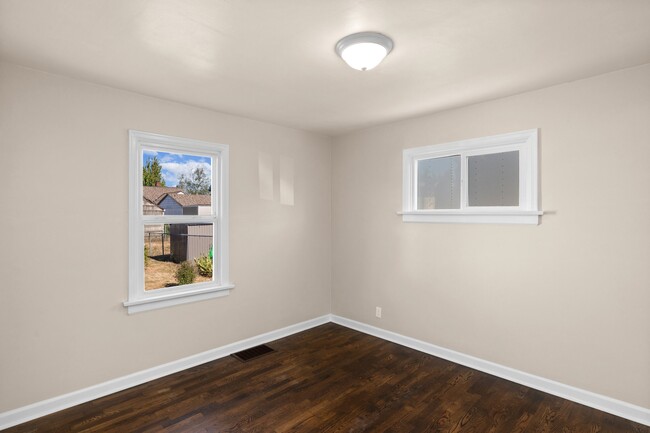 Main level bedroom #1 - 3215 S Proctor