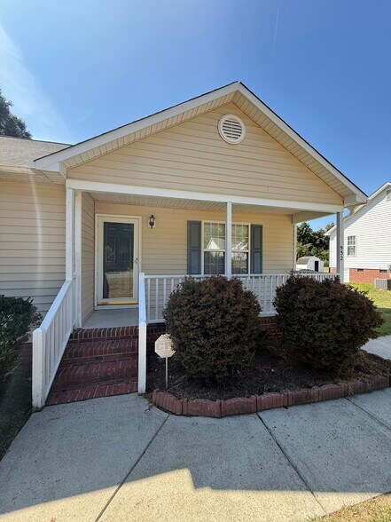 Building Photo - 932 S Willhaven Dr