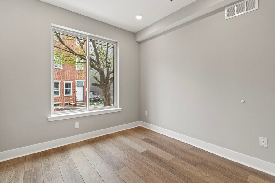 Building Photo - 2112 N 8th St