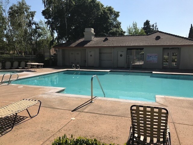 Building Photo - 5169 Genovesio Dr