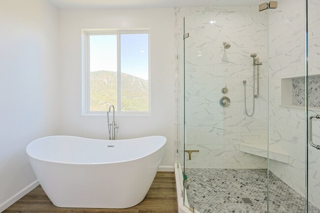 Building Photo - 4 Bedroom VIEW Home in Escondido built in 2023