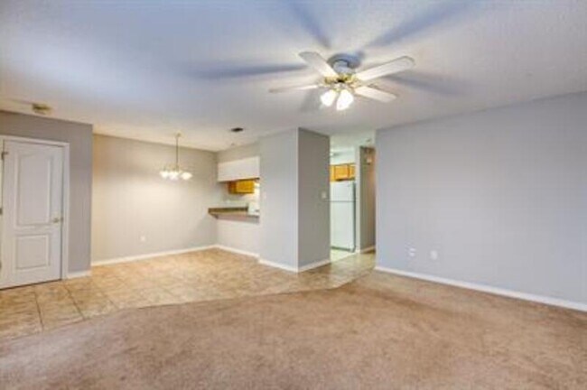 Building Photo - 2815 7th Ave