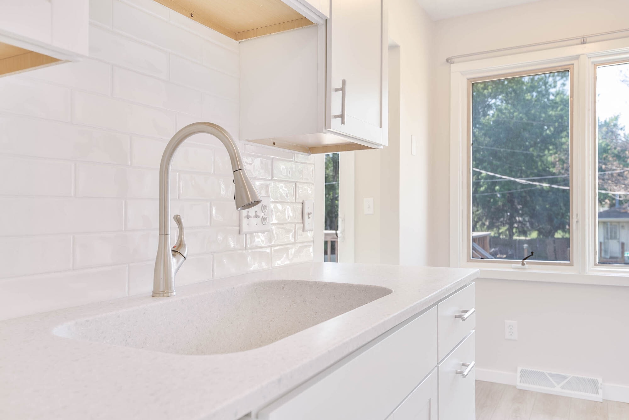Stone Countertops - 10723 Browne St