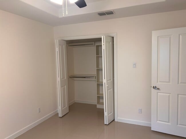 Building Photo - 1615 Dra Eve Perez Lane