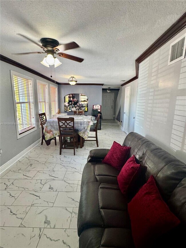 Building Photo - 19550 SW 103rd Ct