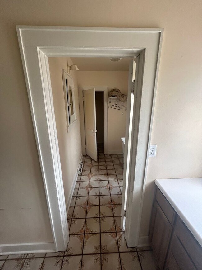 Building Photo - 3 Bedroom Home in Frederick - Available Now!
