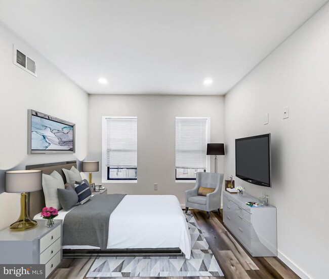 Building Photo - 2027 N 5th St