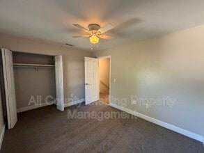 Building Photo - 1718 SW 69th Terrace