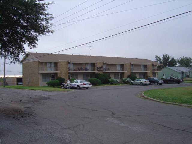 Primary Photo - Frederick Apartments
