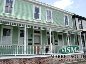 Building Photo - 542 E Gaston St