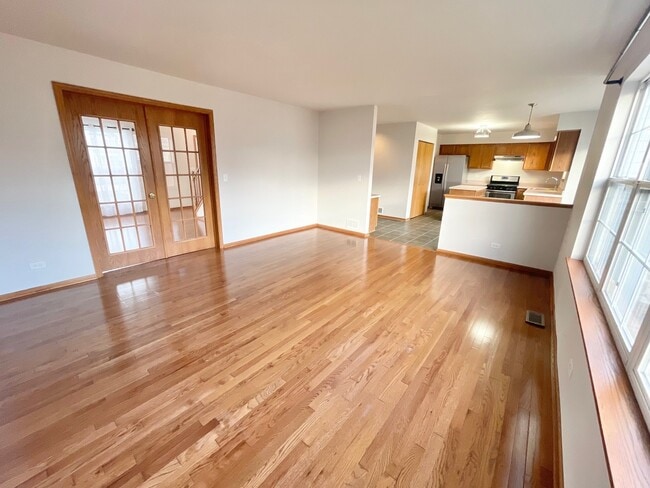 Building Photo - 1814 Van Dyke Ln