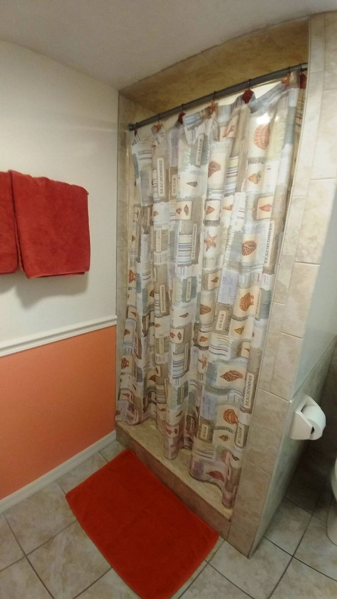 Building Photo - 8600 Ridgewood Ave