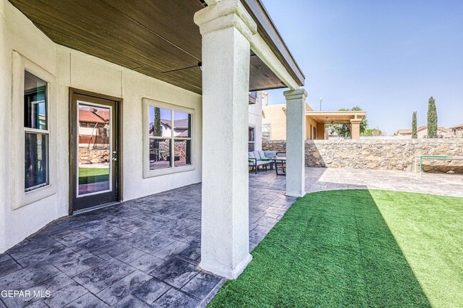 Building Photo - 10904 Duster Dr