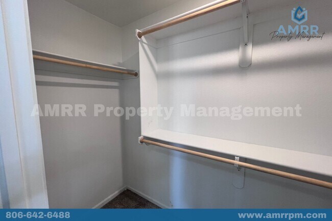Building Photo - 106 Anita Plaza