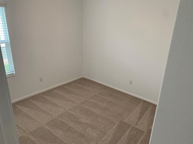 Building Photo - 427 Bullhead Rd