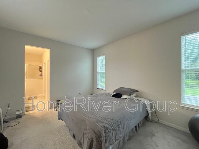 Building Photo - 4958 Avalon Park Blvd