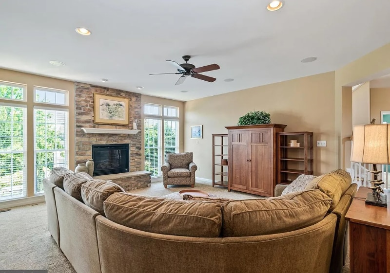 Building Photo - 25443 Kinsale Pl