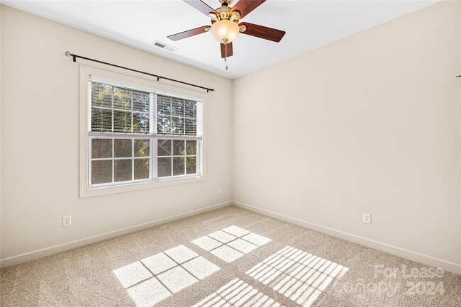 Building Photo - 2808 Twinberry Lane