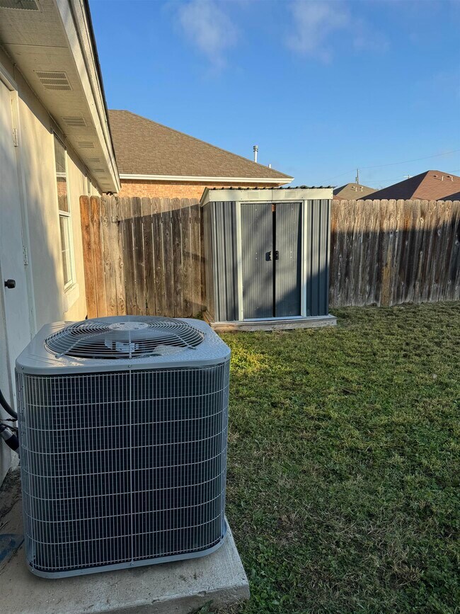 Building Photo - 7305 Wagner Ct