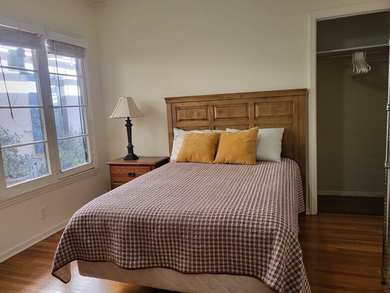 Second bedroom, bed can be removed if you'd rather an office - 1146 Avoca Ave