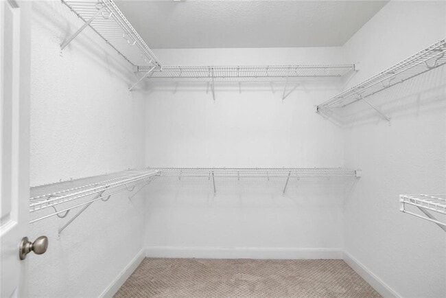 Building Photo - 90 Panterra Way