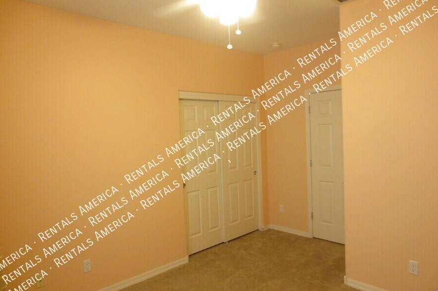 Building Photo - 16245 N 30th Pl