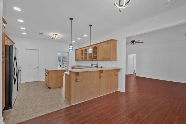 Building Photo - 614 Greene Dr