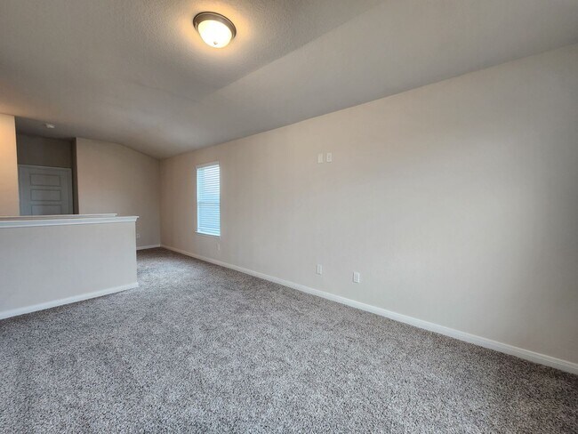 Building Photo - Large 4 Bedroom House in Meyers Landing / Fridge Included / Cute Front Porch / Yard/ CISD