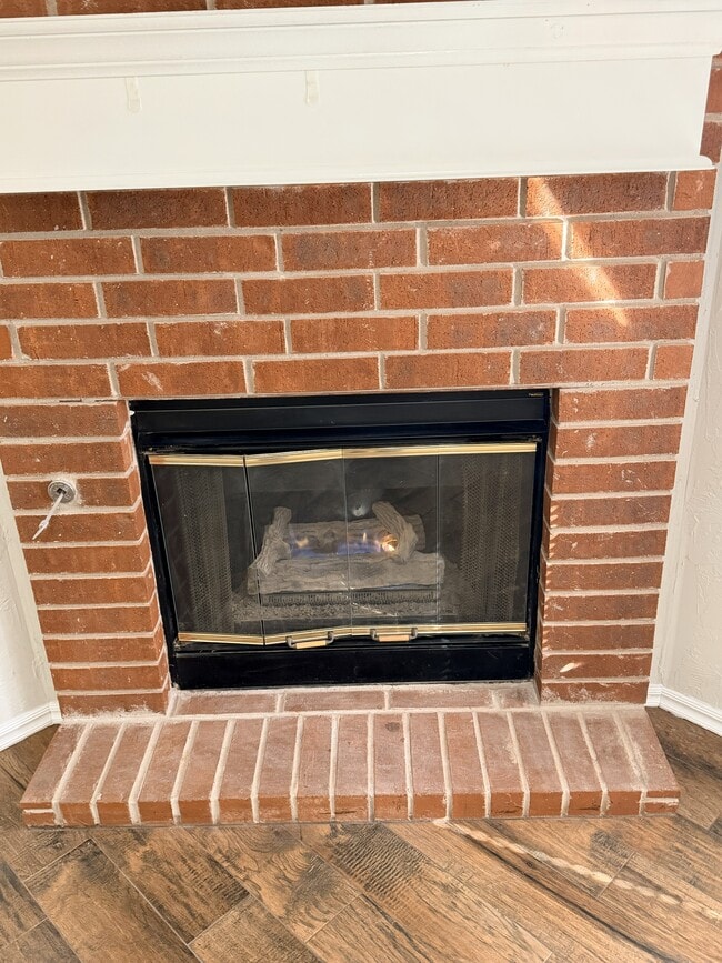 Building Photo - 1929 Lariat Cir