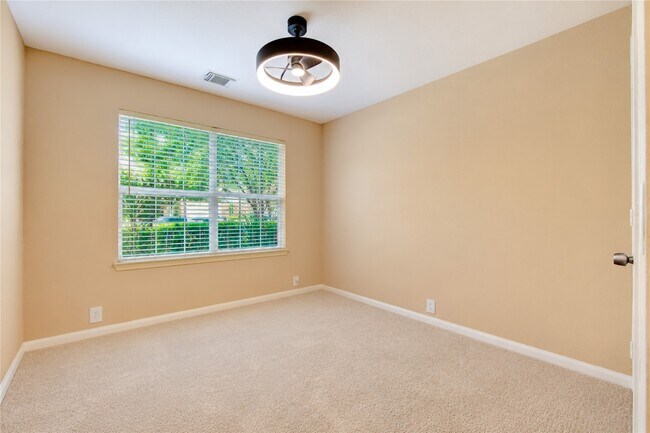 Building Photo - 6323 Canyon Rock Way