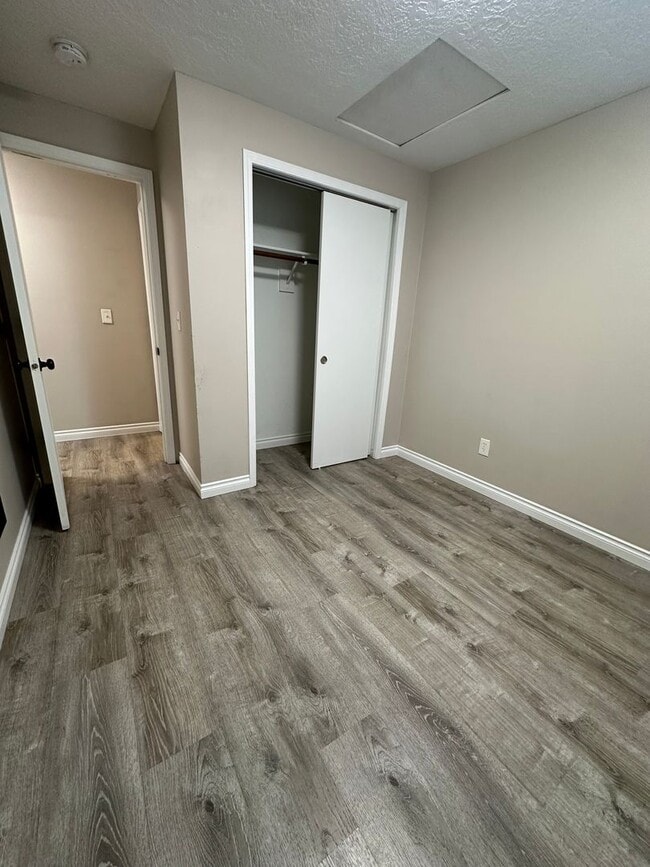 Building Photo - Rockingham Duplex- Northeast Salem