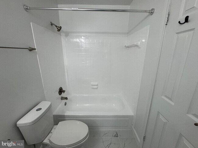 Building Photo - 18518 Boysenberry Dr
