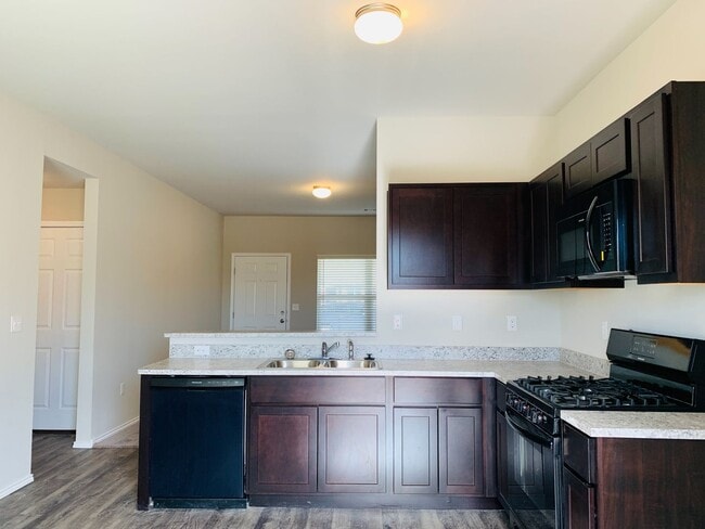 Building Photo - Newer Construction Home for Rent!