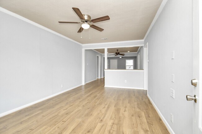 Building Photo - 225 N Carolina St