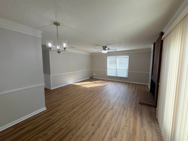 Building Photo - 1346 Terrace St