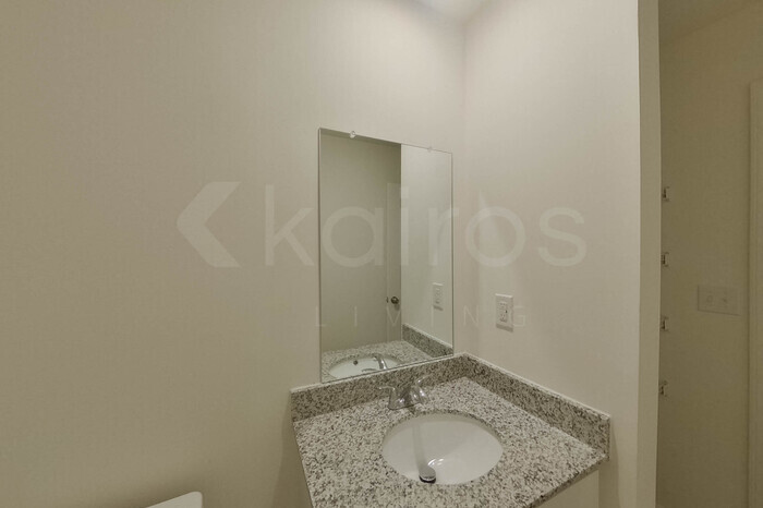 Building Photo - 106 Flat Rock Ml Trl