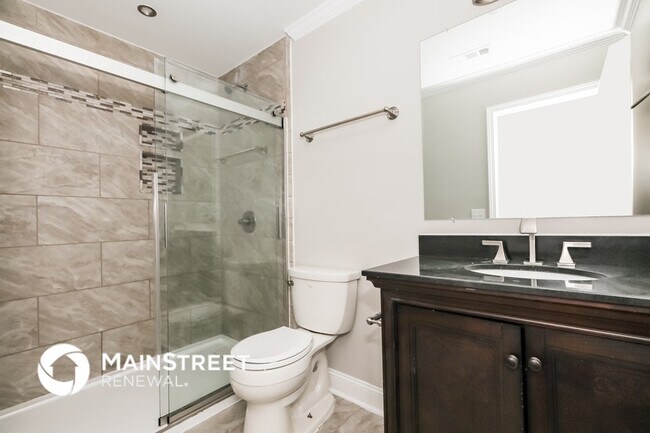 Building Photo - 3930 Laurel View Cir
