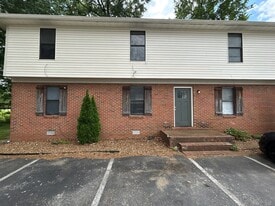 Building Photo - 275 Tinker Hill Cv