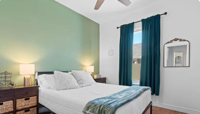 Building Photo - 772 W 300 N