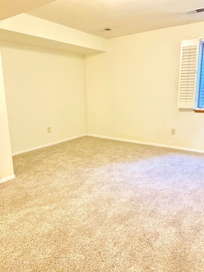 Building Photo - Old Town Louisville Home for Lease near Coal Creek Trails!