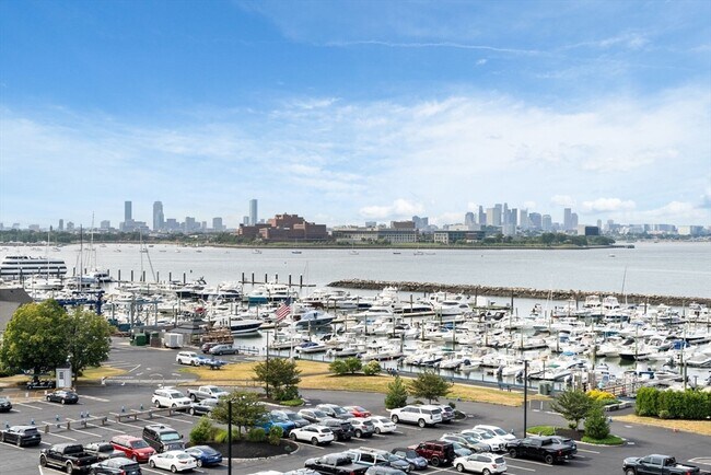 Building Photo - 1001 Marina Dr