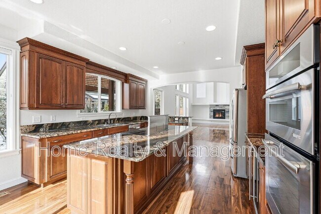 Building Photo - 14325 N Santa Fe St