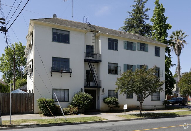 Building Photo - 3540 J St