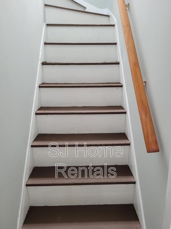 Building Photo - 302 Delaware Ave