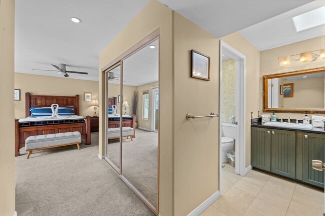 Building Photo - 735 San Fernando Pl