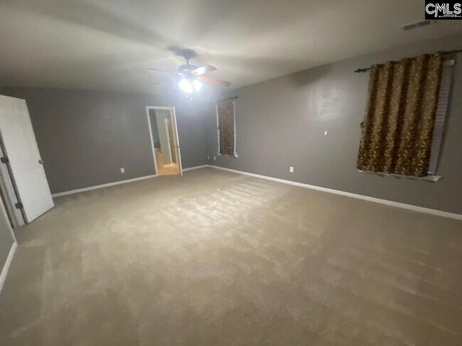 Building Photo - 137 Hammock Dr