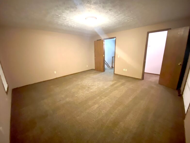 Building Photo - 2776 Kipling Ave NW