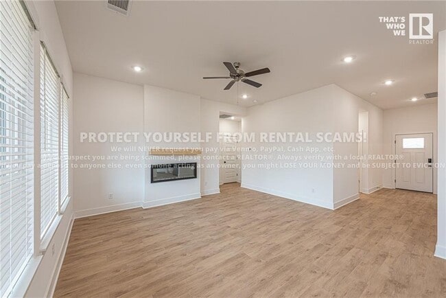 Building Photo - 566 Mcleod Dr