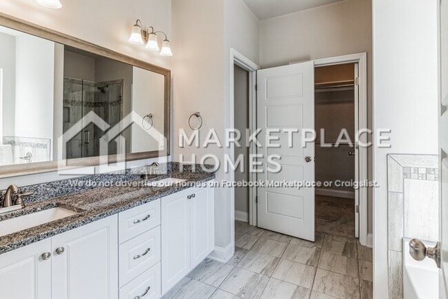 Building Photo - 750 Holderness Ct