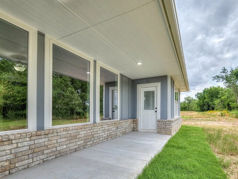 Building Photo - 5712 Arthur Rd
